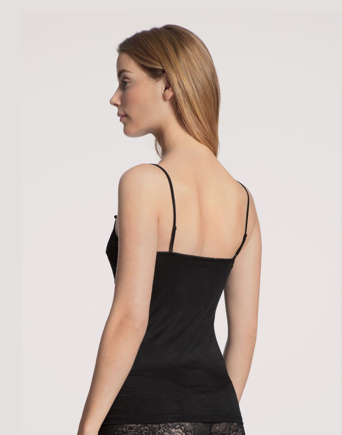 11531-svart singlet1