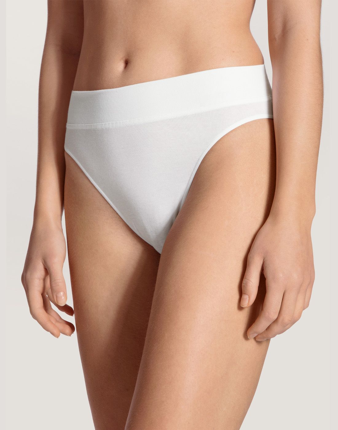 Calida Elastic Hvit Truse jente i hvit high waist truse i bomull