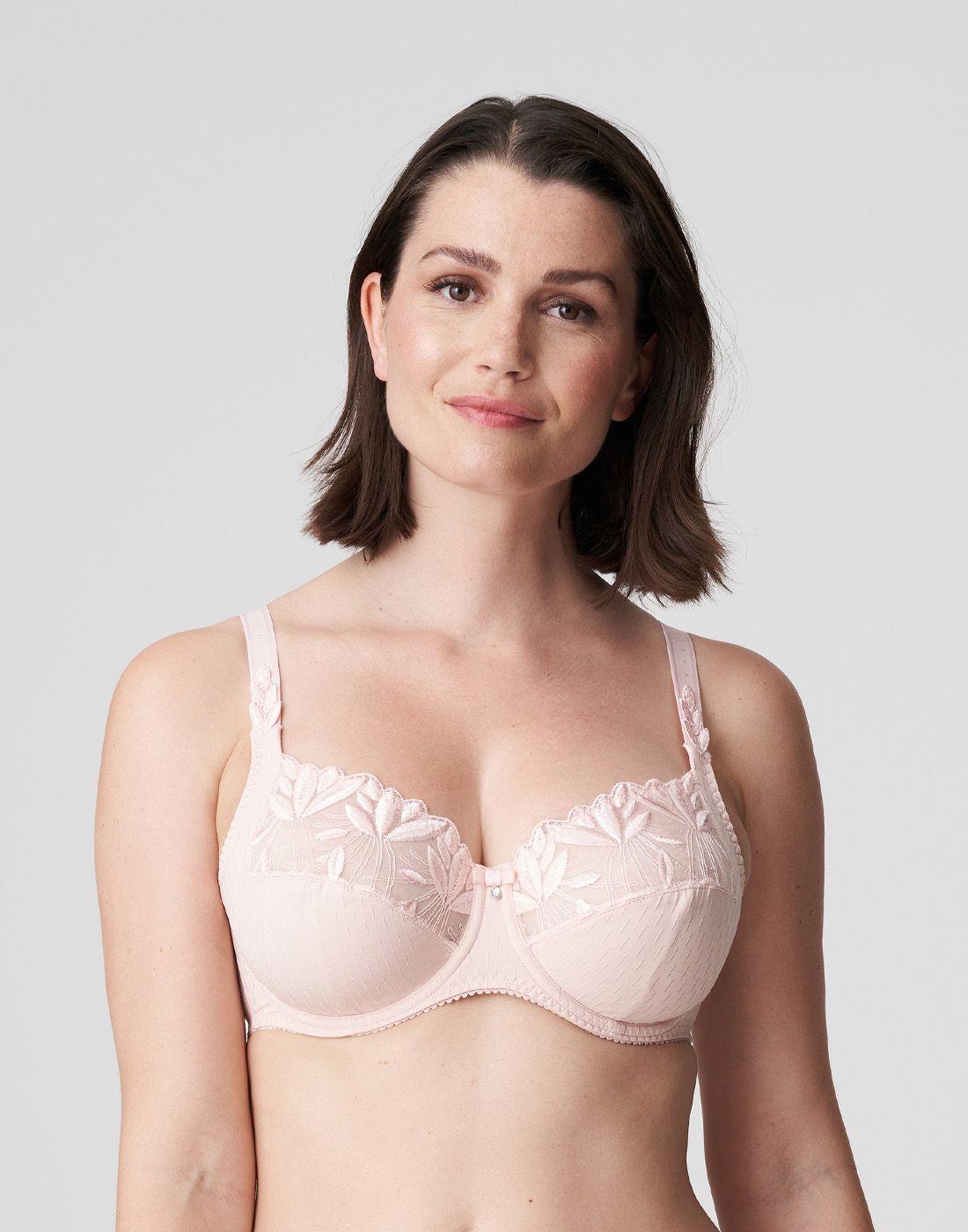 Orlando Pearly Pink2 kvinne i rosa full cup BH med blonder fra prima donna