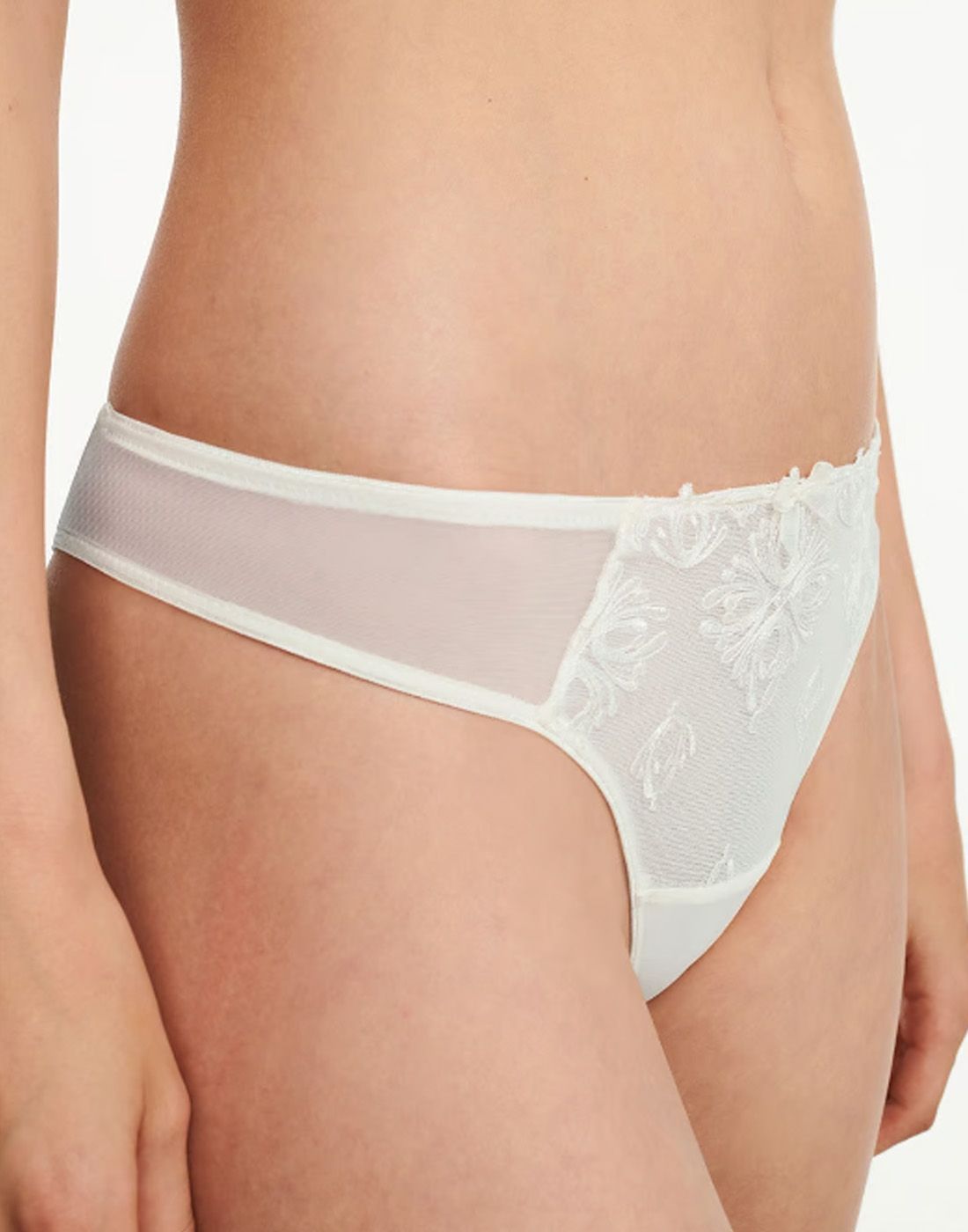 String champs elysees ivory hvit chantelle2