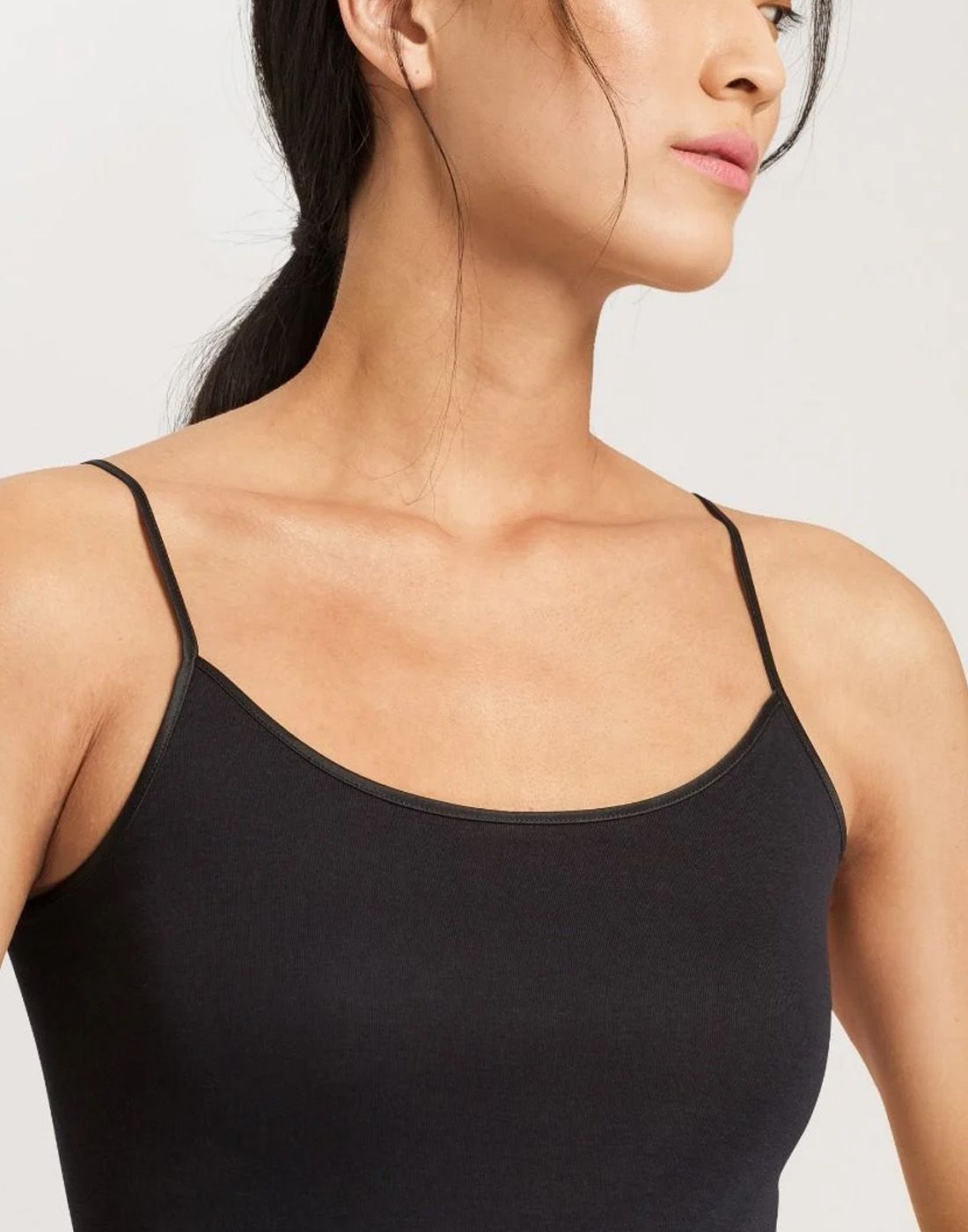 hanro cotton seamless spaghetti topp svart