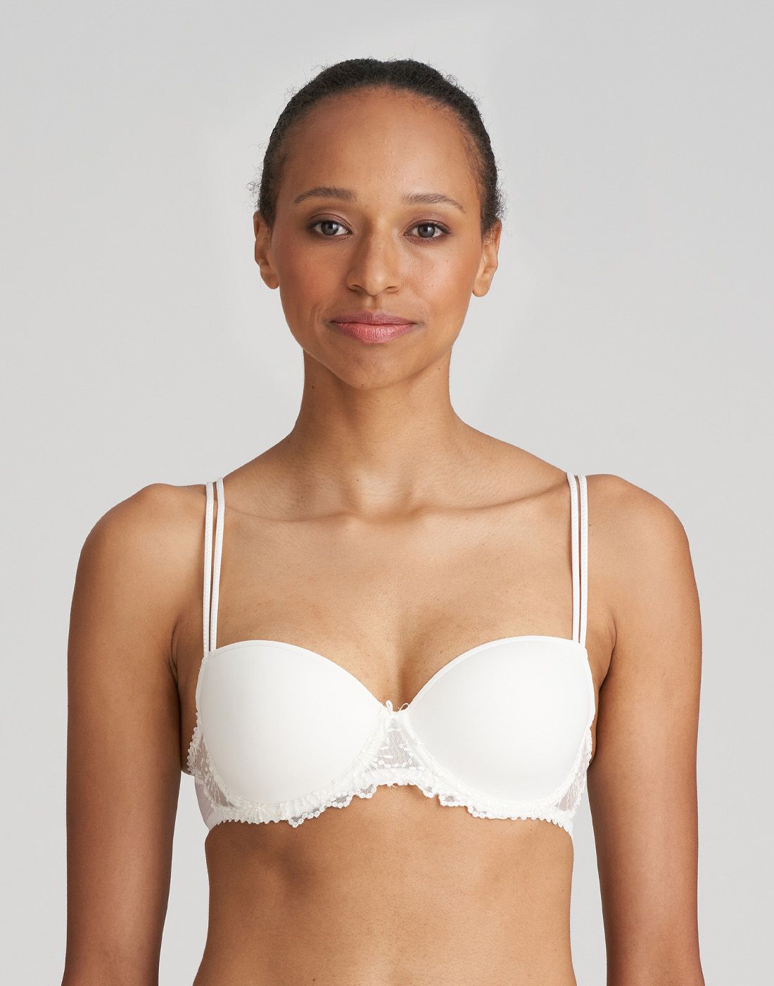 marie jo jane balconette vattert natur3 jente i hvit balconette BH fra marie jo