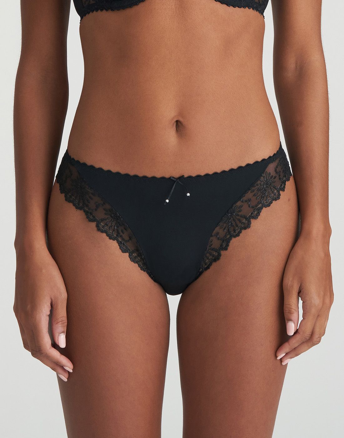 marie jo jane italian brief truse svart5 jente i svart blondetruse med marie jo