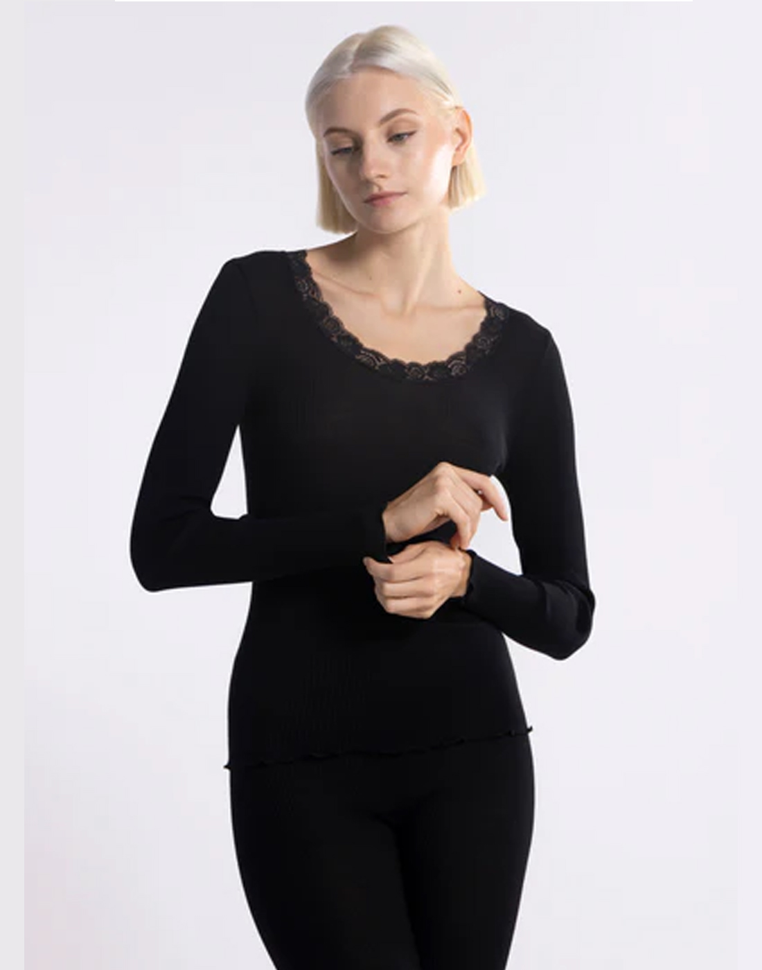 oscalito langermet ull silke genser blonde svart