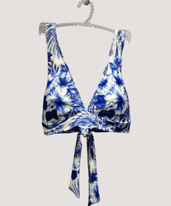 halterneck bikinitopp på henger i hvitt og blått mønster fra Salta Bad