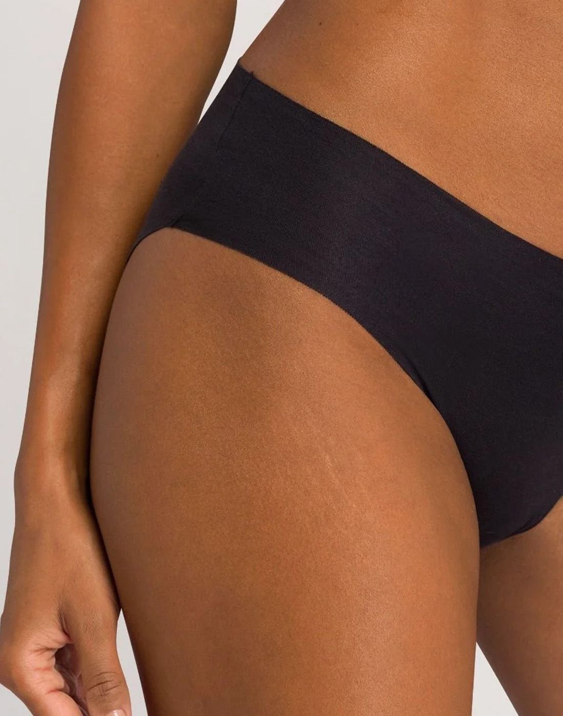 hanro invisible cotton high cut truse svart