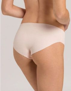 hanro invisible cotton truse svart med høy skjæring