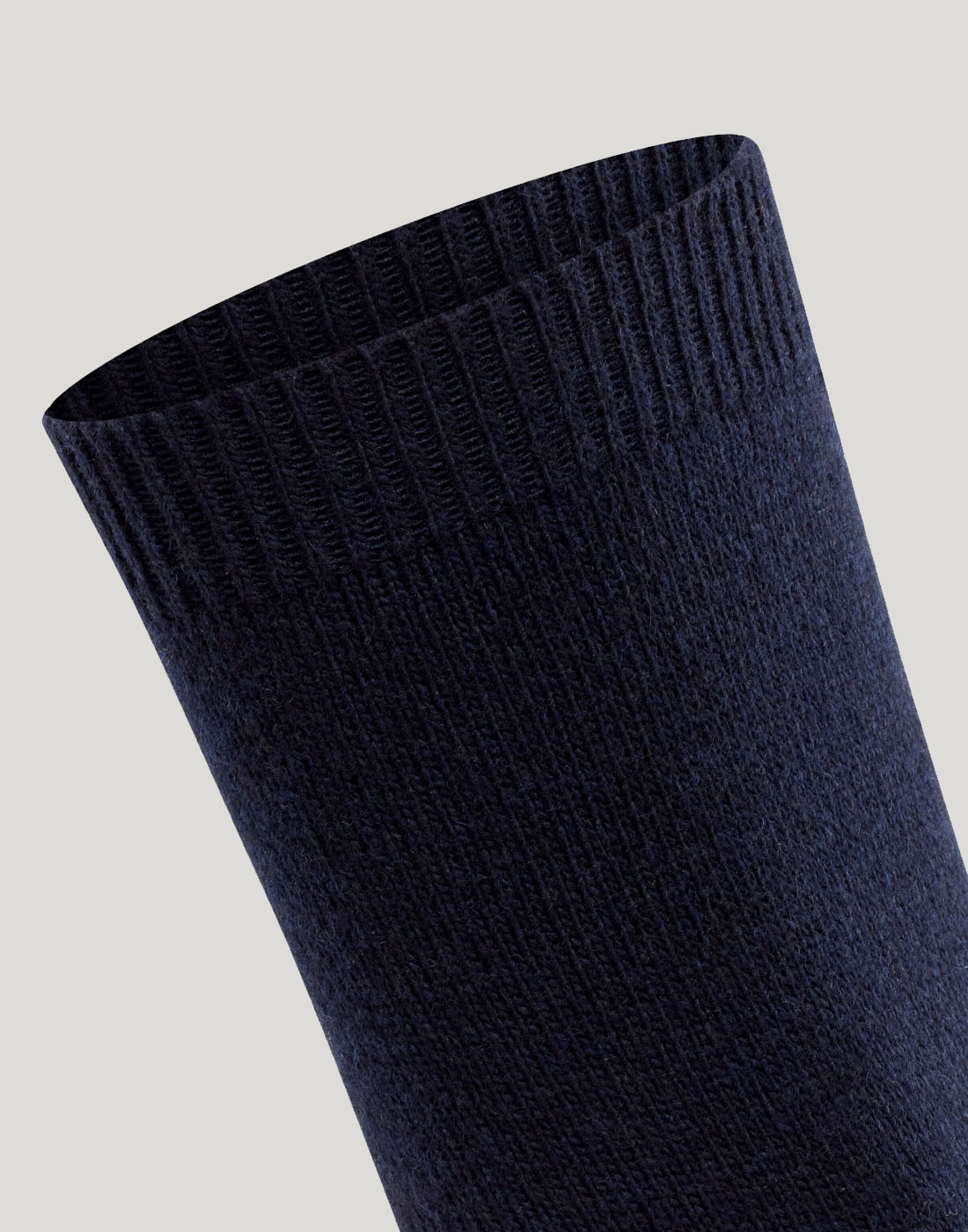 falke cosy wool ullsokk navy blå1 falke cosy wool ullsokk dark navy blå