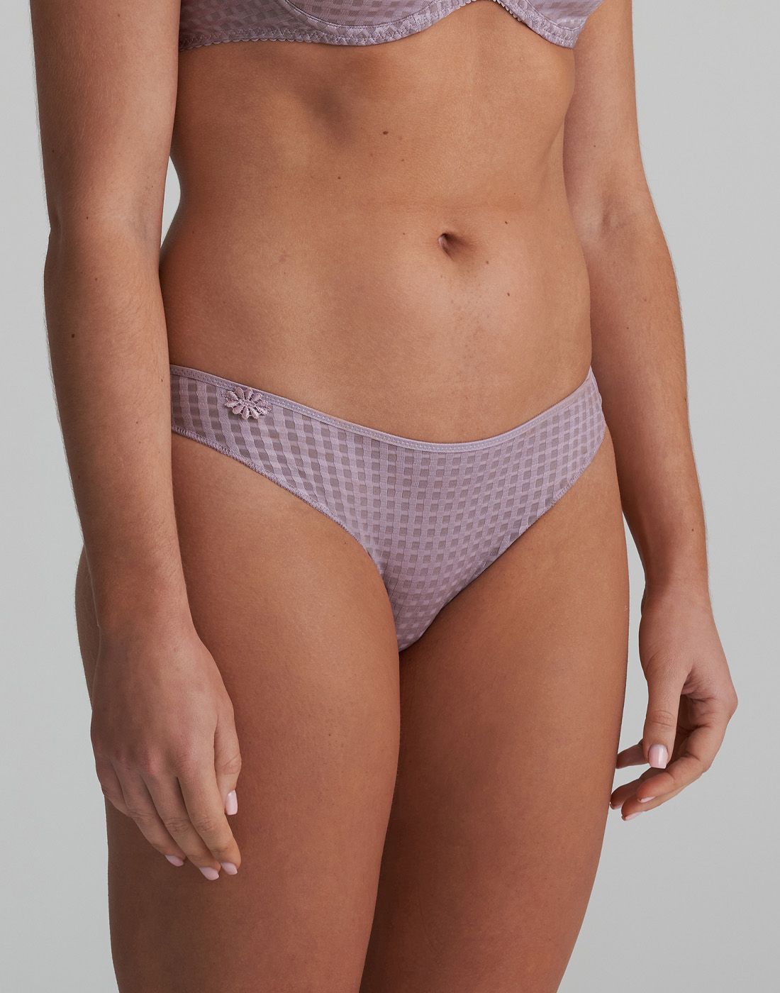 lav truse Avero Soft Sand3