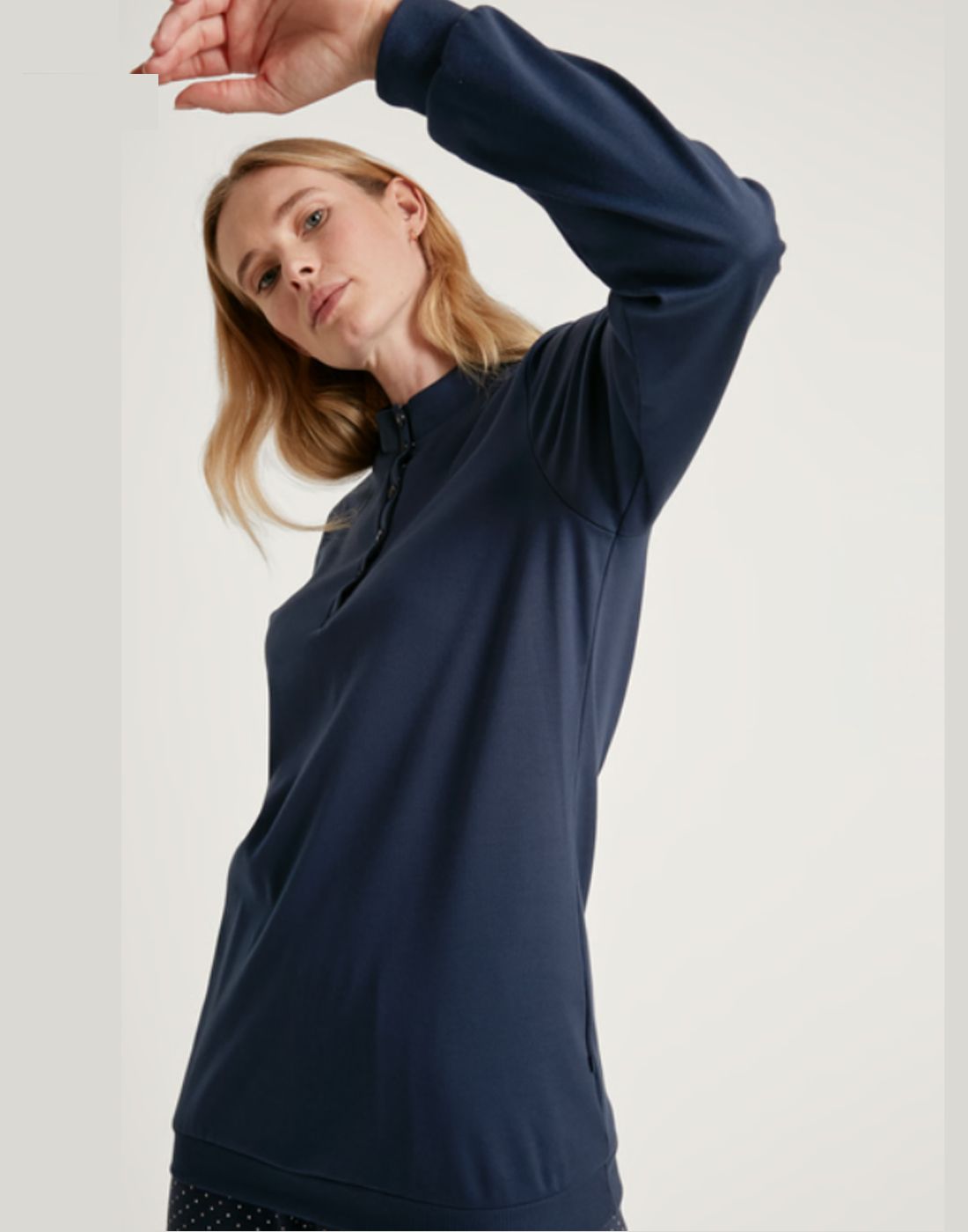 blond kvinne i midnight dreams pysj fra calida1