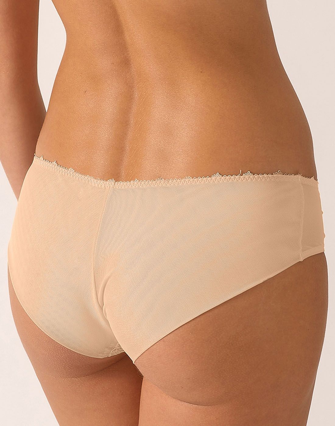 Agathe Shorty Ivoire 2