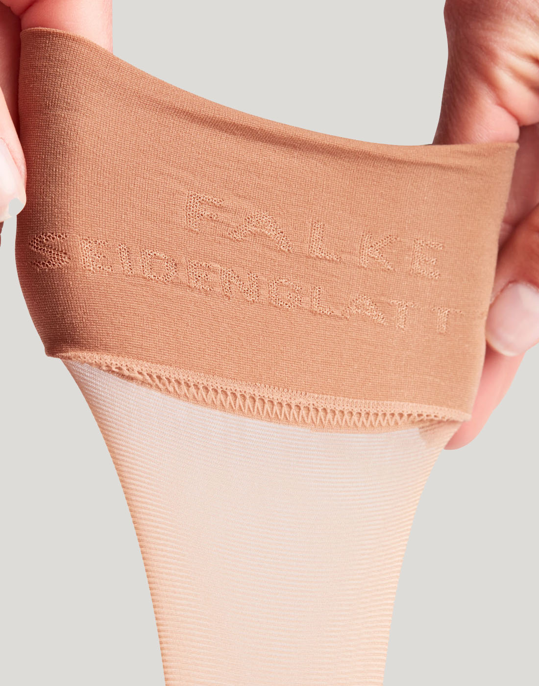 falke seidenglatt knestrømpe 15 denier powder beige