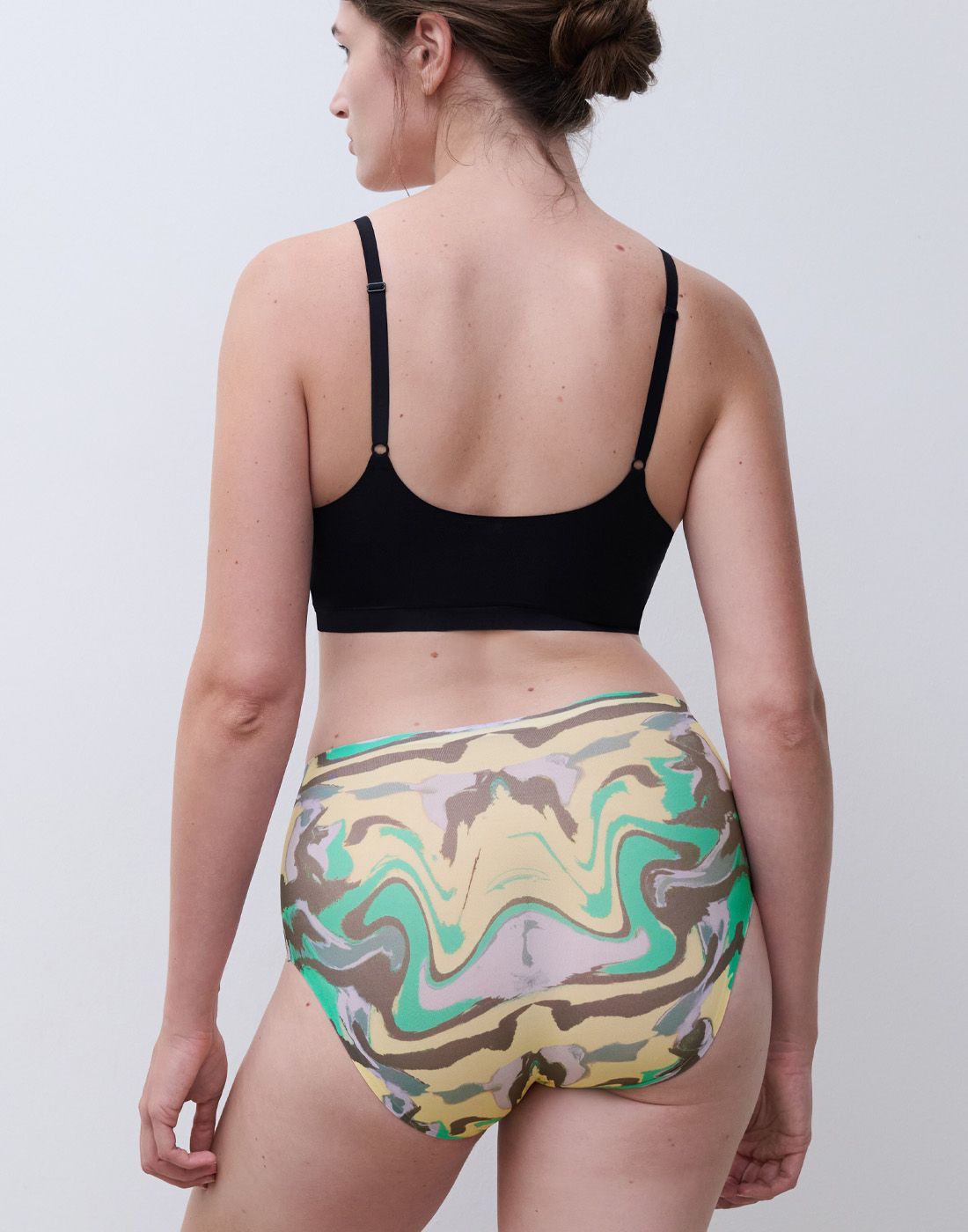 chantelle soft stretch chromatica wave high waist truse2 chantelle soft stretch høy truse sømløs mønster