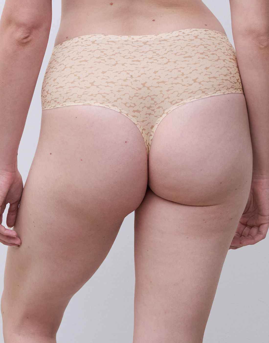 chantelle softstretch high waist string norah nude print1 chantelle softstretch høy stringtruse nude print