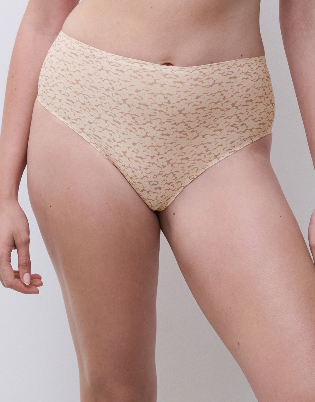 chantelle softstretch high waist string norah nude print3 chantelle softstretch høy stringtruse nude print