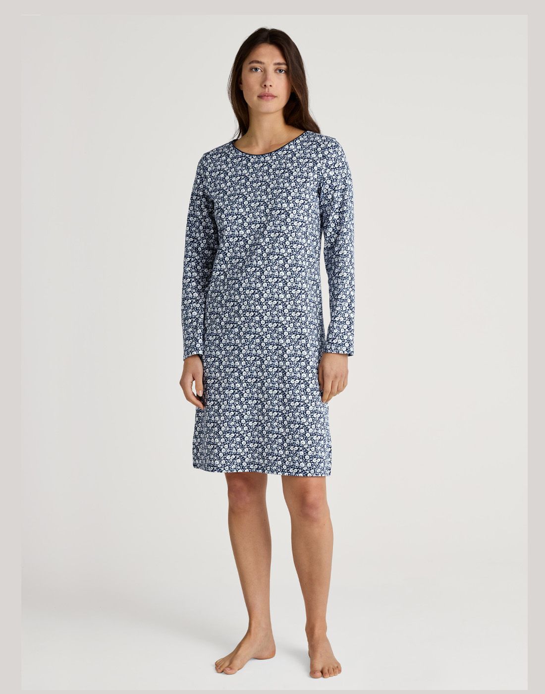 calida favourites sleep nattkjole med blå og hvite blomster