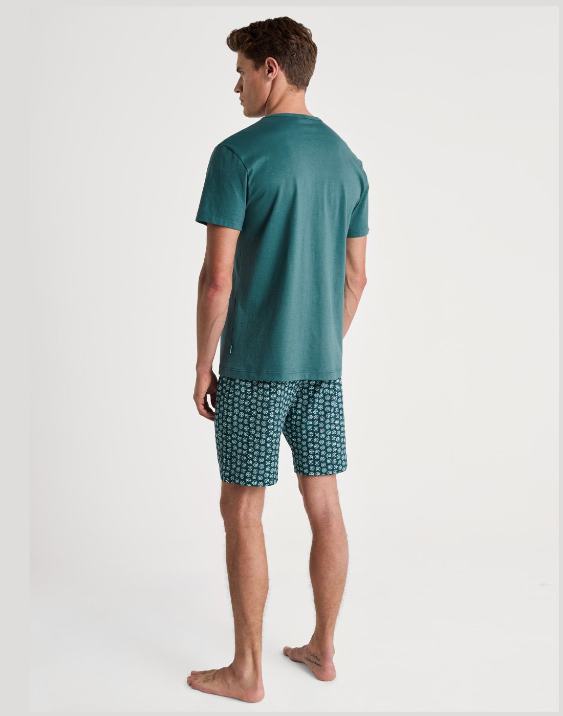 calida herrepysj grønn med shorts og t-skjorte