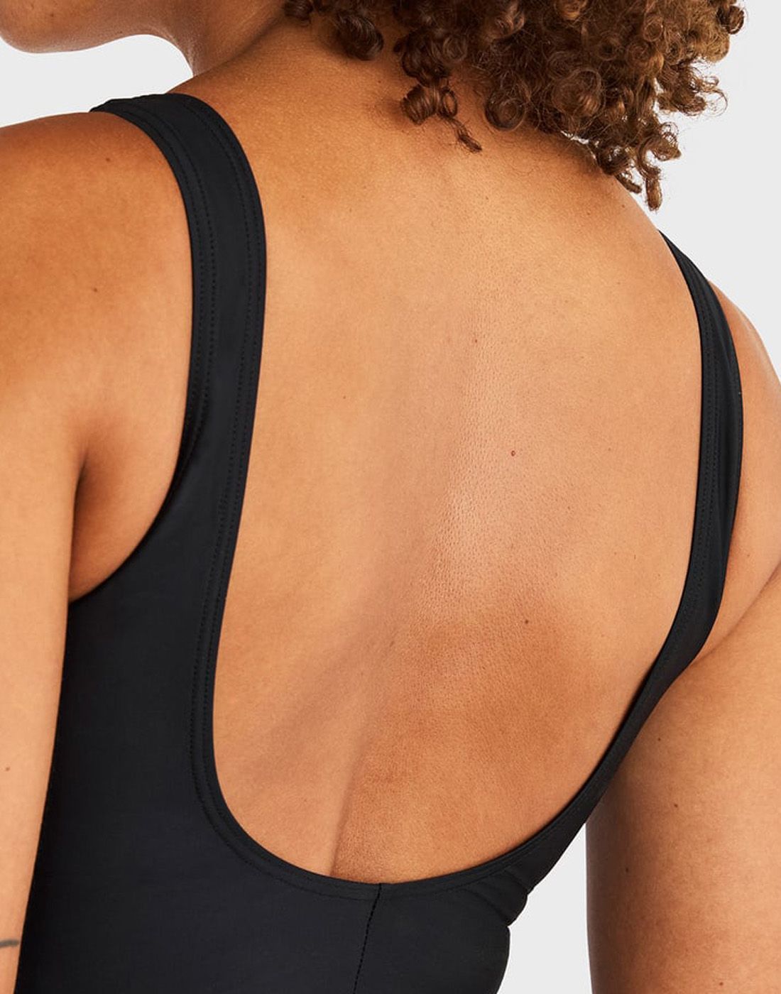 Abecita by swegmark rimini badedrakt svart detail