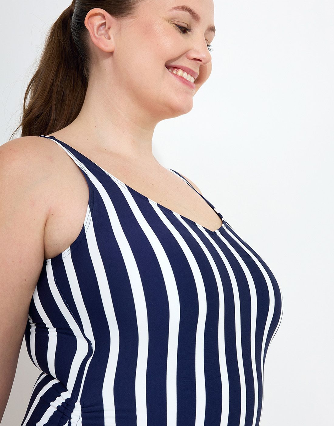 Salta bad petra badedrakt clear water detalj