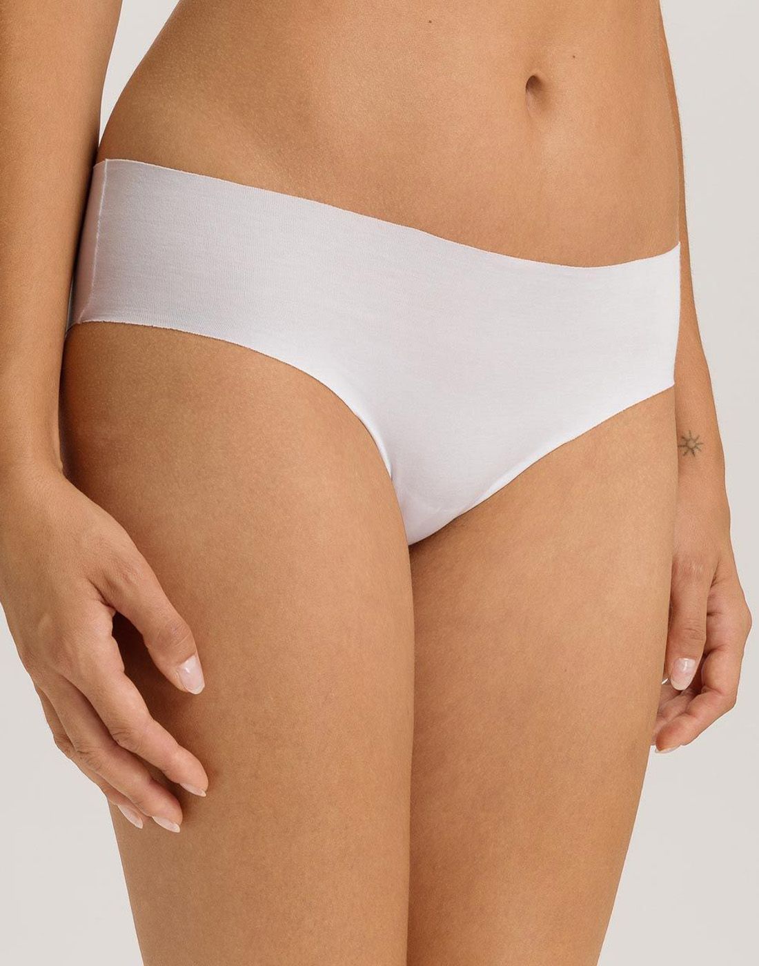 hanro invisible cotton midi truse hvit