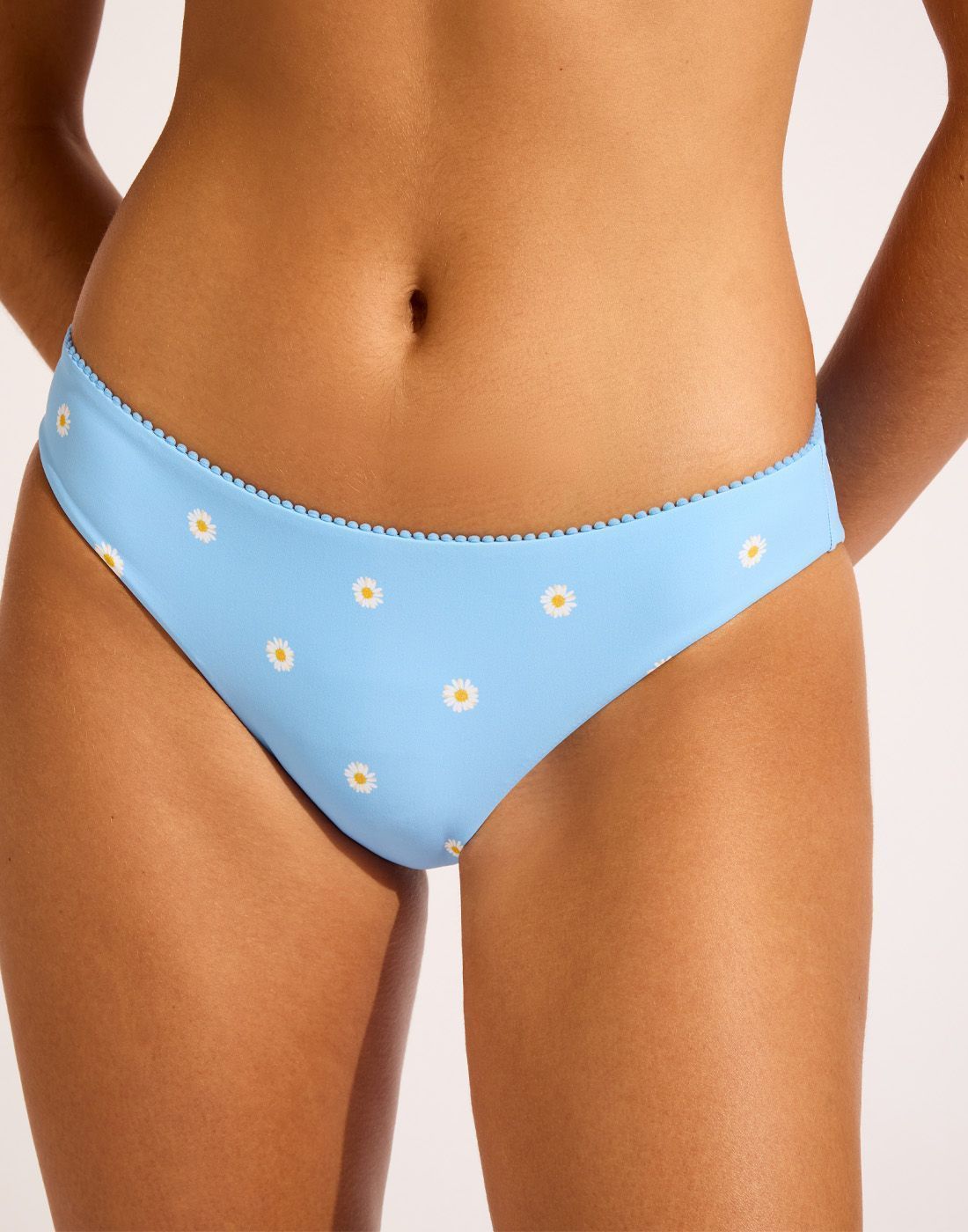 Seafolly daisy chain 40473-271 bikini powder blue detail