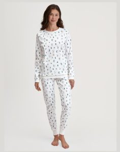 calida pysjamas hvit med mønster
