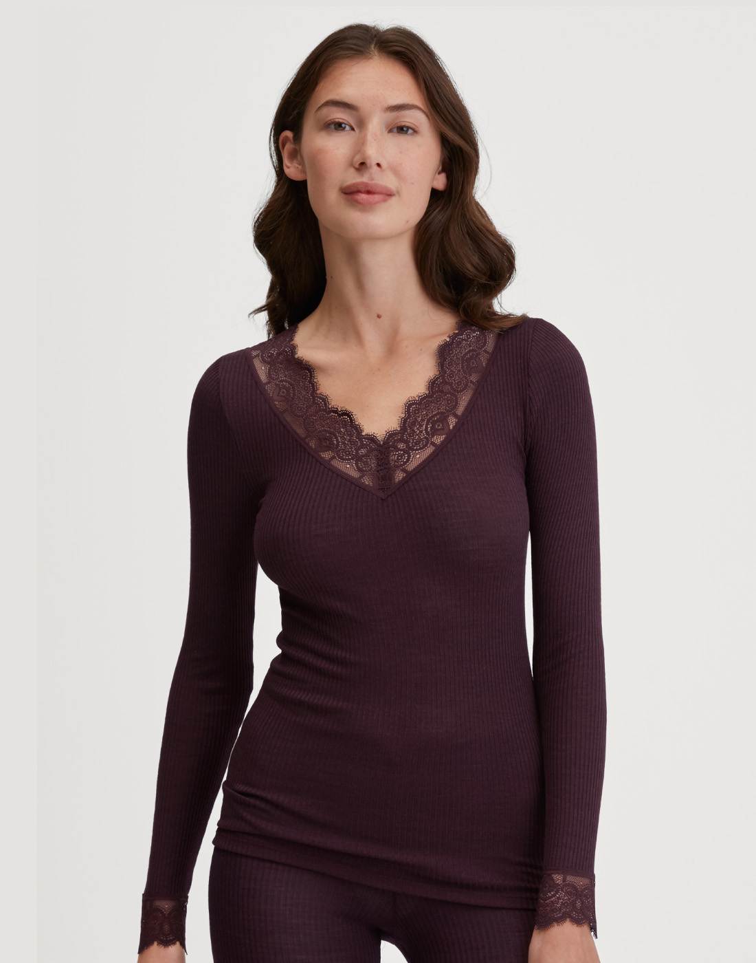 calida silky wool joy ullgenser black cherry