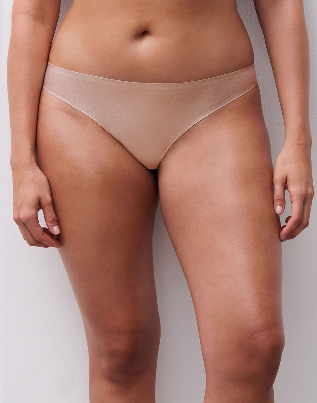 Chantelle soft stretch string golden glow