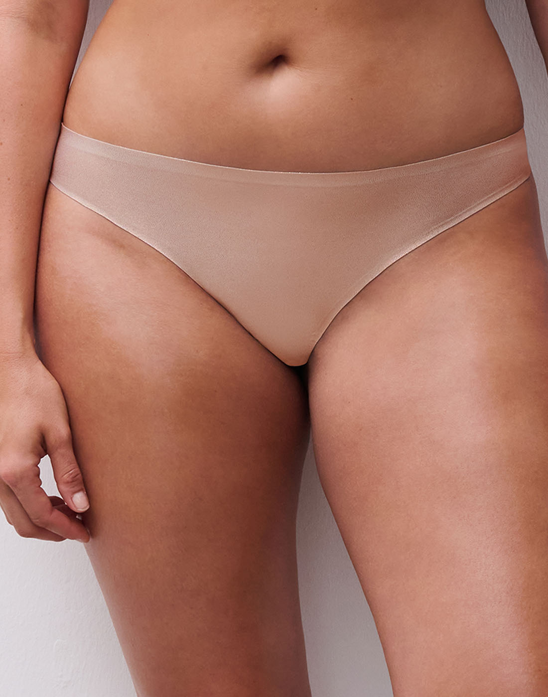 Chantelle soft stretch string golden glow